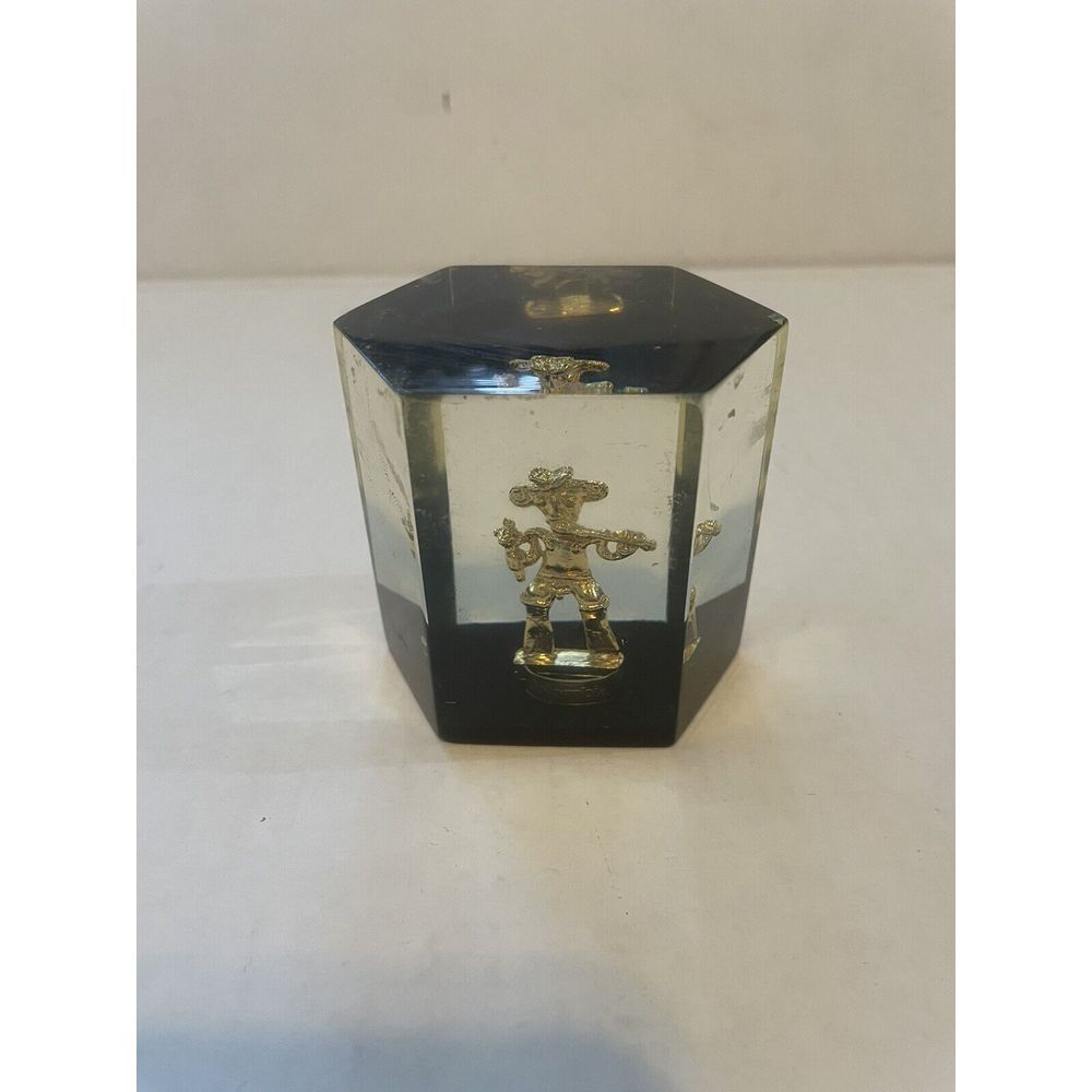 Pre Columbian Replica‎ Gold Paperweight Museo de Oro  Colombia Musician